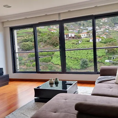 Capela's House By Lovelystay *