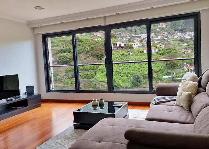 Capela's House By Lovelystay *